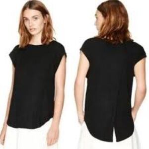 Aritzia Wilfred Anvers Split Back Short Sleeve Black XS TShirt Textured Dots